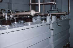 2-21.jpg (394984 bytes)