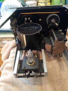 rg-1810-08.jpg (279005 bytes)