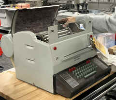 ugc51-2191a.jpg (1843103 bytes)